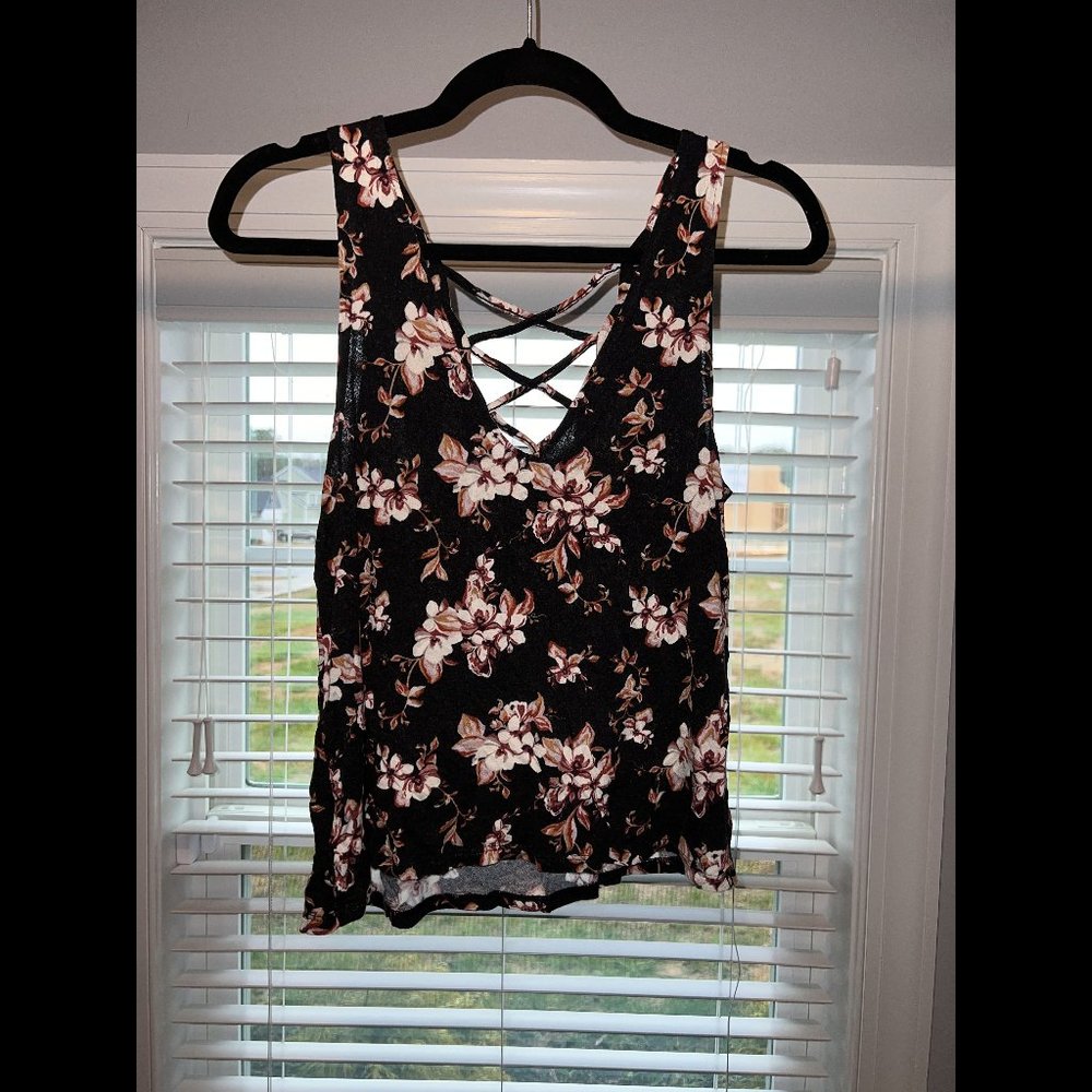 Cross-back Tank Top